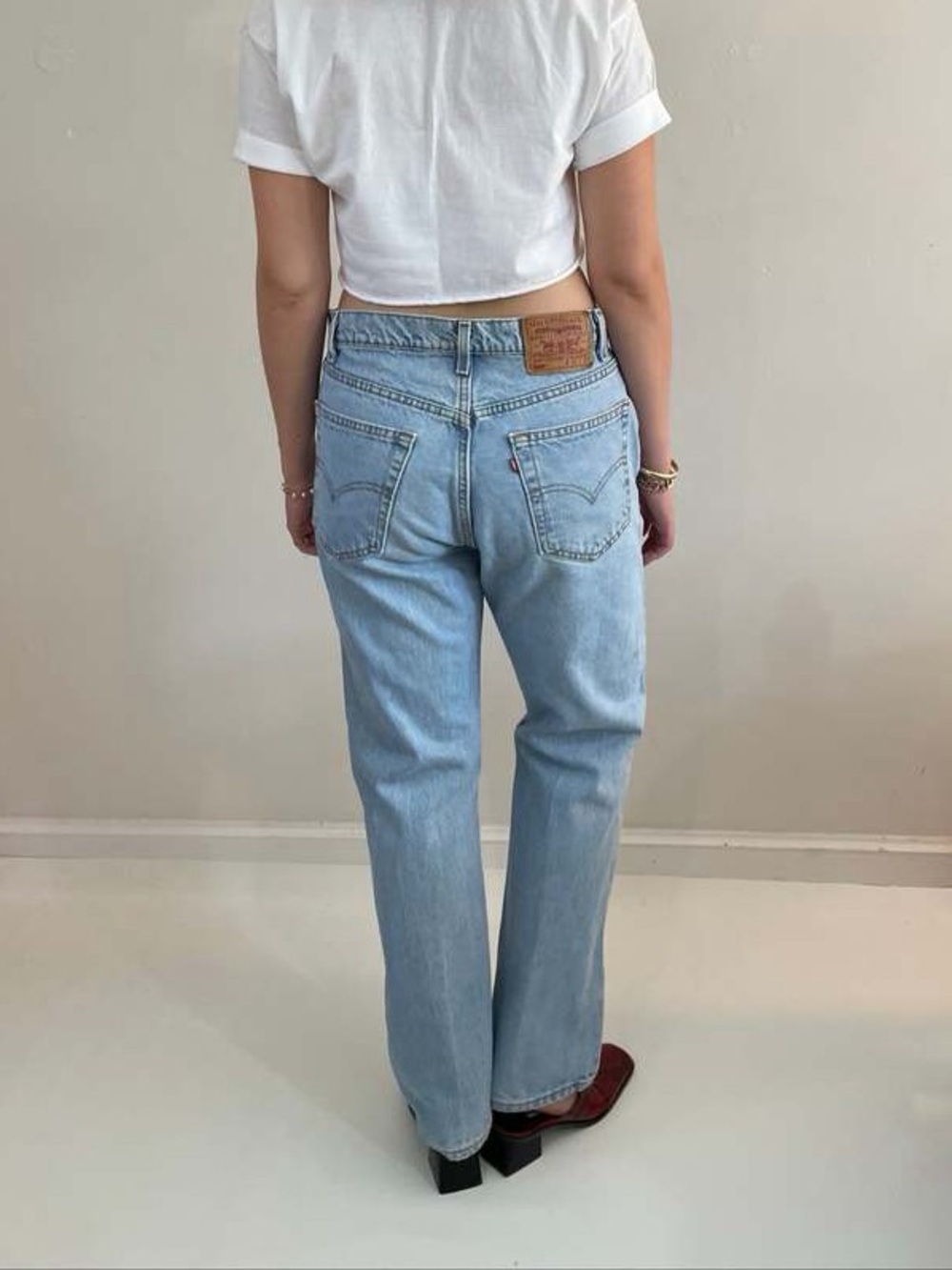 Vintage Levi's 505 Light Blue Distressed Boyfriend Jeans - Picture 8 of 16